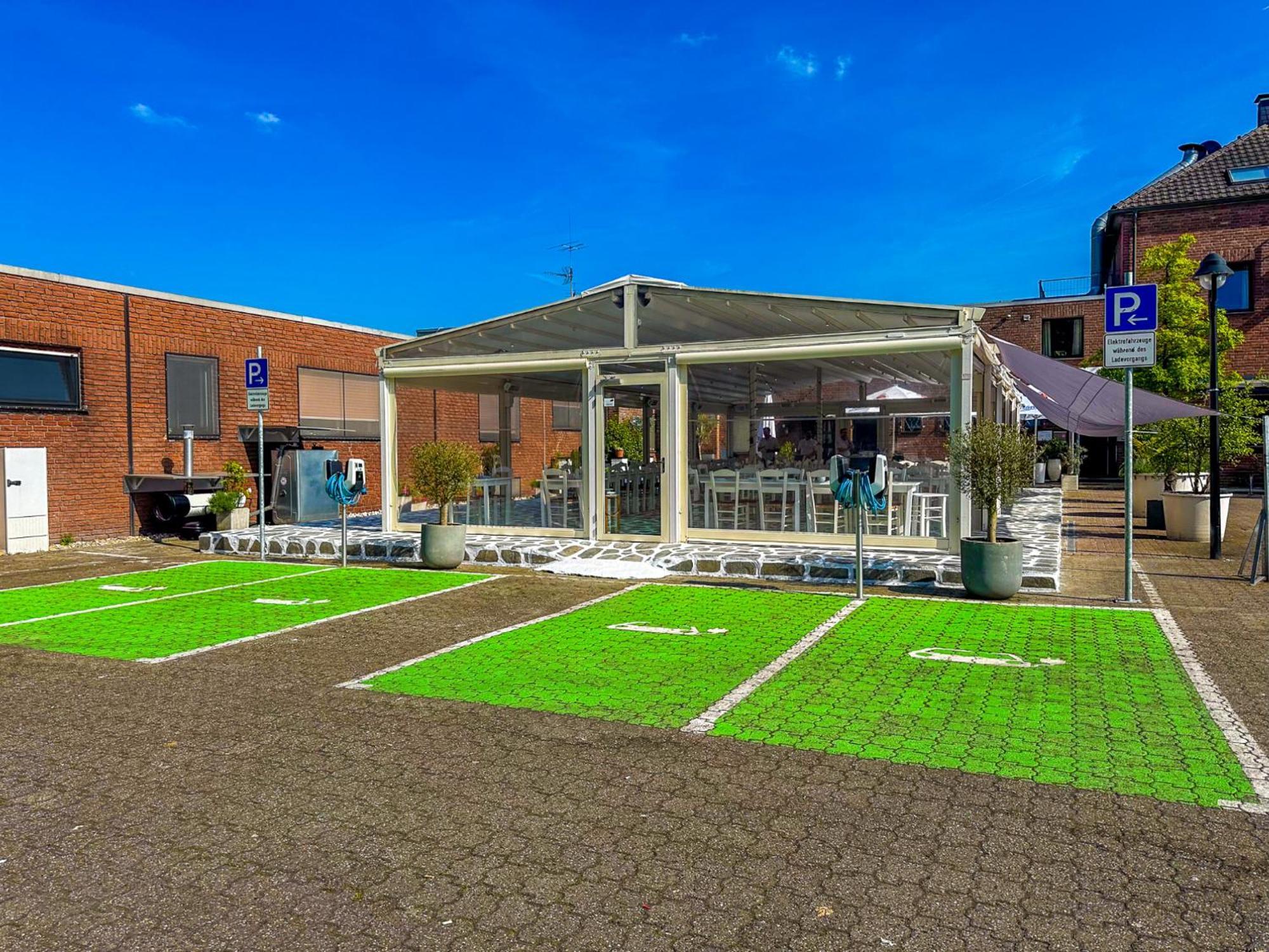 Hotel Omega Moers Exterior photo